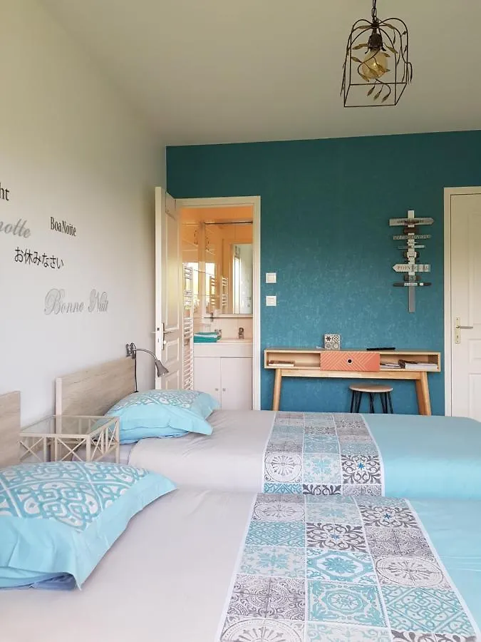 Tikleuziou Bed & Breakfast Lanildut 0*,
